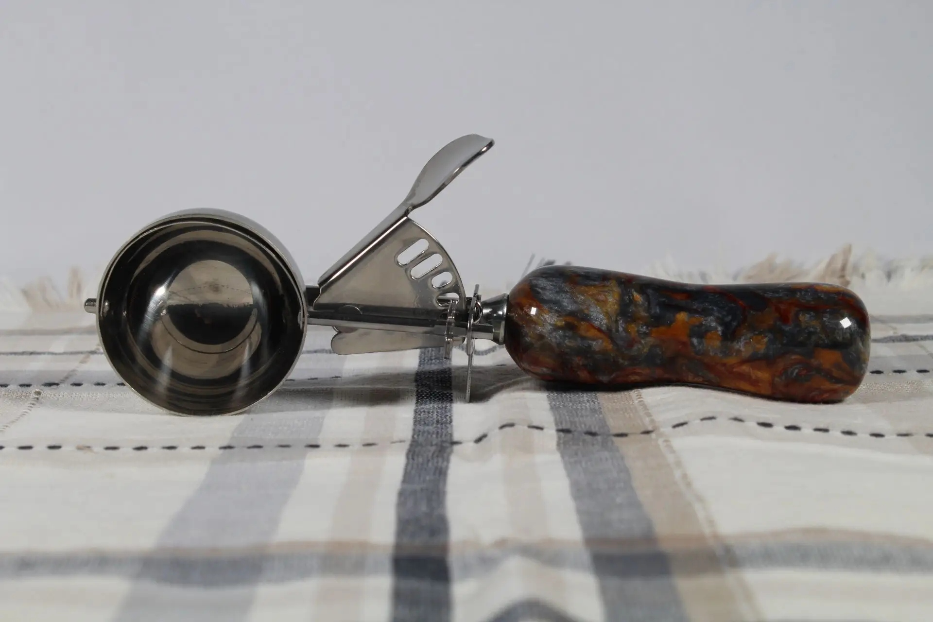 Hand Turned Acrylic Ice Cream Scoop - Image 5